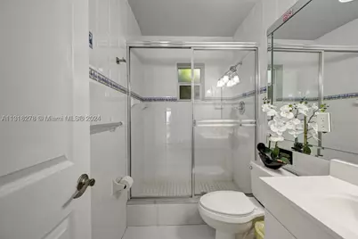 825 Harrison, Hollywood, FL 33019 - Photo 16