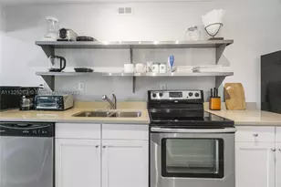 100 Lincoln, Miami Beach, FL 33139 - Photo 8