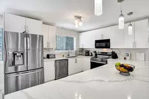 1018 Adams, Hollywood, FL 33019 - Photo 14