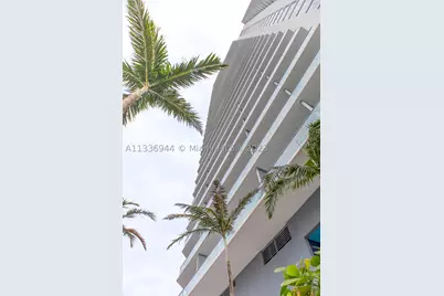 1300 Brickell Bay #1608, Miami, FL 33131 - Photo 28