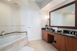 18001 Collins, Sunny Isles Beach, FL 33160 - Photo 8