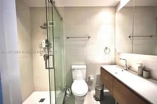 2301 Collins, Miami Beach, FL 33139 - Photo 10
