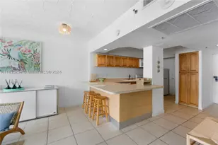 100 Lincoln, Miami Beach, FL 33139 - Photo 8