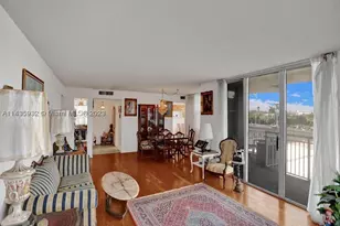 18051 Biscayne, Aventura, FL 33160 - Photo 4