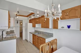 18051 Biscayne, Aventura, FL 33160 - Photo 12