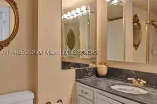 18051 Biscayne, Aventura, FL 33160 - Photo 34