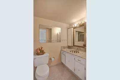 18051 Biscayne #304, Aventura, FL 33160 - Photo 20
