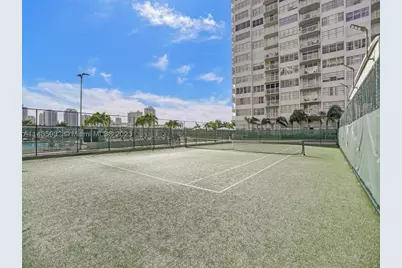 18051 Biscayne #304, Aventura, FL 33160 - Photo 42