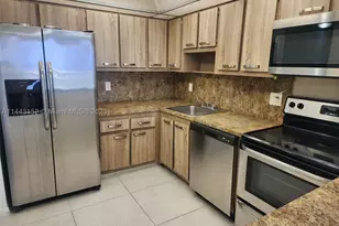 13499 Biscayne, North Miami, FL 33181 - Photo 6