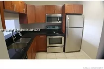 496 NW 165th St #D112, Miami, FL 33169 - Photo 4