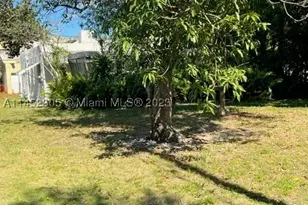 821 NE 120th, Biscayne Park, FL 33161 - Photo 2