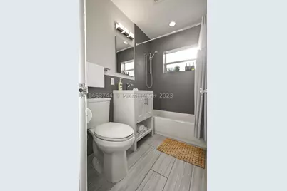 201 NE 16th, Fort Lauderdale, FL 33305 - Photo 24