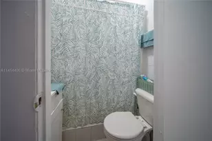 925 E 29th, Hialeah, FL 33013 - Photo 30