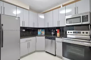 5601 Collins, Miami Beach, FL 33140 - Photo 22