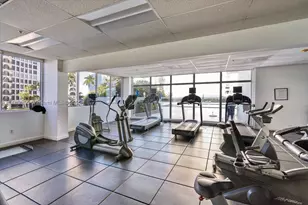 5601 Collins, Miami Beach, FL 33140 - Photo 10