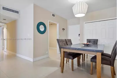 5601 Collins #1514, Miami Beach, FL 33140 - Photo 20