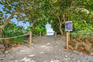 5601 Collins, Miami Beach, FL 33140 - Photo 2