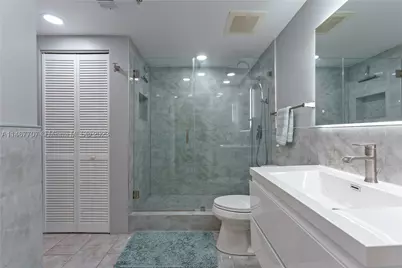 1750 N Bayshore #1405, Miami, FL 33132 - Photo 4