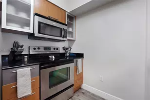 1750 N Bayshore, Miami, FL 33132 - Photo 10