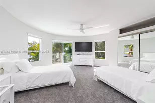 2500 NE 199th, Miami, FL 33180 - Photo 48