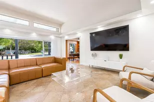 2500 NE 199th, Miami, FL 33180 - Photo 8