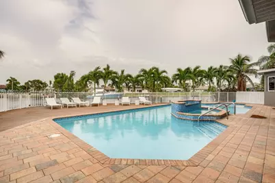 1759 SE 46th, Cape Coral, FL 33904 - Photo 6