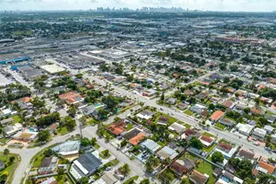 901 E 32nd, Hialeah, FL 33013 - Photo 12