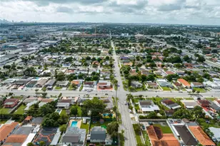 901 E 32nd, Hialeah, FL 33013 - Photo 14