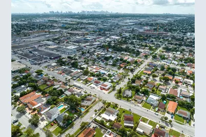 901 E 32nd, Hialeah, FL 33013 - Photo 10
