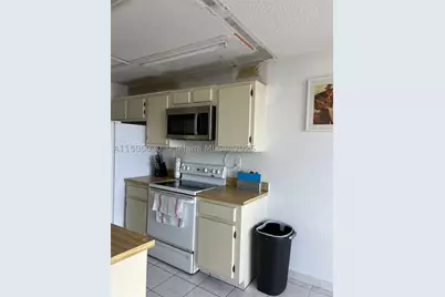 290 174th #702, Sunny Isles Beach, FL 33160 - Photo 10