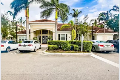 5860 W Sample #104, Coral Springs, FL 33067 - Photo 2