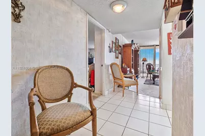 290 174th #1809, Sunny Isles Beach, FL 33160 - Photo 4
