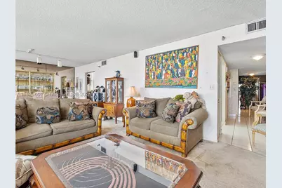 290 174th #1809, Sunny Isles Beach, FL 33160 - Photo 6
