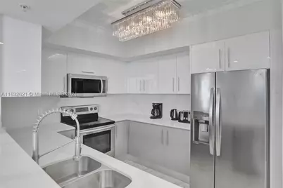 16699 Collins #2209, Sunny Isles Beach, FL 33160 - Photo 4