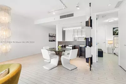 2201 Collins #814, Miami Beach, FL 33139 - Photo 4