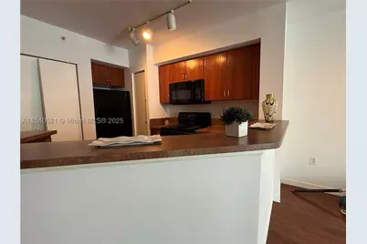9201 Collins #1023, Surfside, FL 33154 - Photo 8