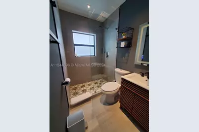 740 SW 9th #2, Miami, FL 33130 - Photo 18
