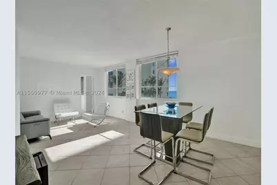 5005 Collins #725, Miami Beach, FL 33140 - Photo 2