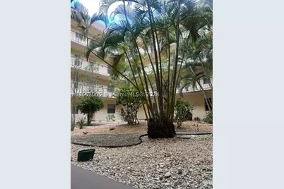 2871 Somerset #218, Lauderdale Lakes, FL 33311 - Photo 1
