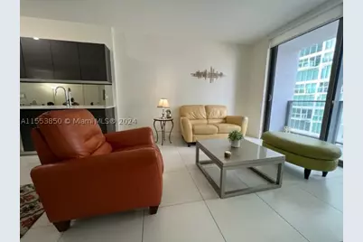31 SE 6th #1606, Miami, FL 33131 - Photo 8