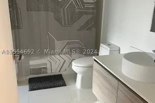 121 NE 34th, Miami, FL 33137 - Photo 10