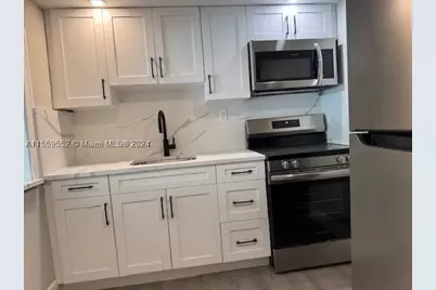 5401 Collins #209, Miami Beach, FL 33140 - Photo 28