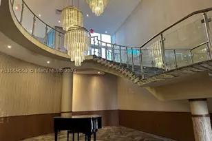 5401 Collins, Miami Beach, FL 33140 - Photo 12