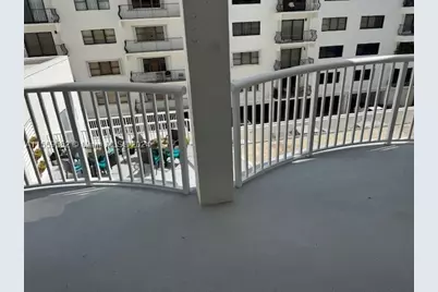 5401 Collins #209, Miami Beach, FL 33140 - Photo 32