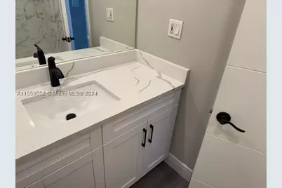 5401 Collins #209, Miami Beach, FL 33140 - Photo 24