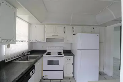 580 Egret #302, Hallandale, FL 33009 - Photo 28
