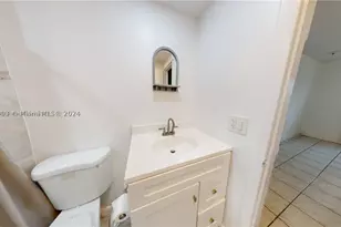 580 Egret, Hallandale, FL 33009 - Photo 34