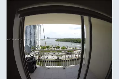 400 Kings Point #905, Sunny Isles Beach, FL 33160 - Photo 4