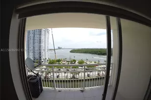 400 Kings Point, Sunny Isles Beach, FL 33160 - Photo 4