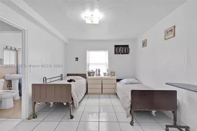73 E 47th, Hialeah, FL 33013 - Photo 38